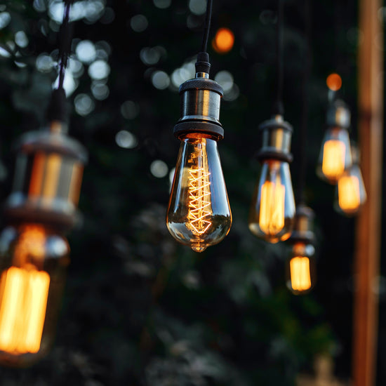Garden Décor & Lighting