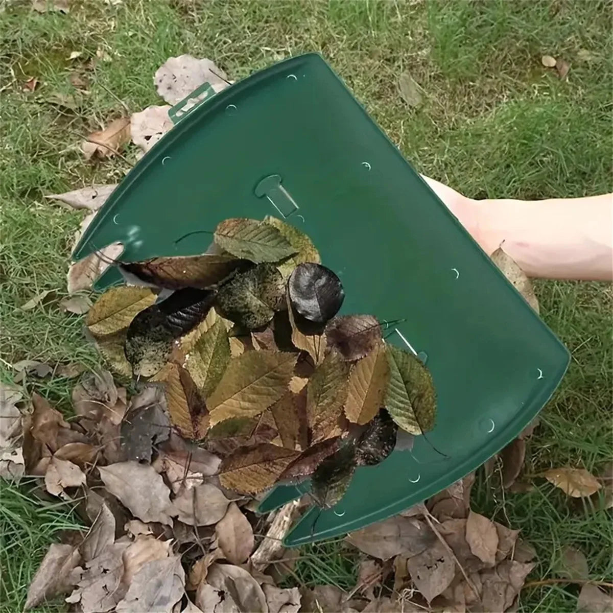 2Pcs Leaf Collector Clips