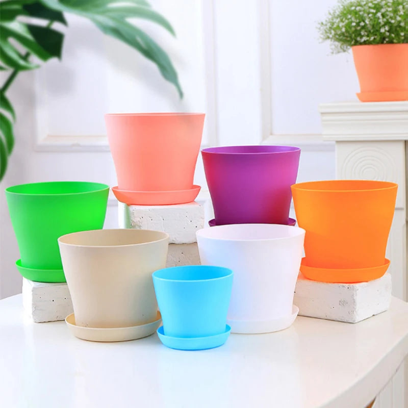 Plastic Flower Pots with Trays